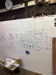 OWL美術研究所子供アトリエホワイトボード